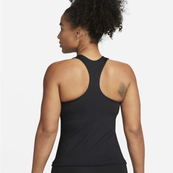 Nike Swoosh Women’s Support Padded Sports Bra Tank. Size Large - Picture 2 of 4